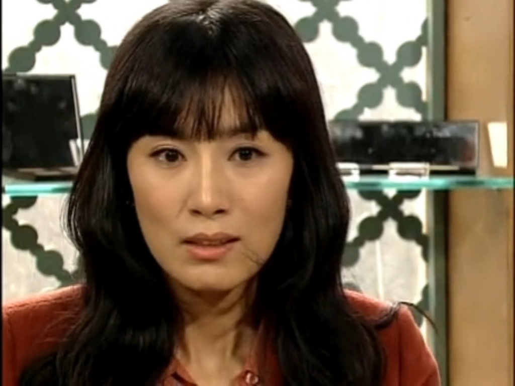抵不住她的妩媚(出轨H)微笑向日无法抗拒的诱惑——她的妩媚与微笑
