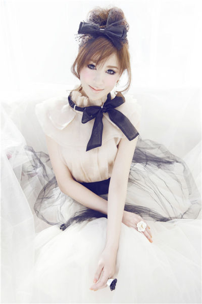 吕婉柔生日吕婉柔的35分钟，时间的艺术与生命的启示-第1张图片
