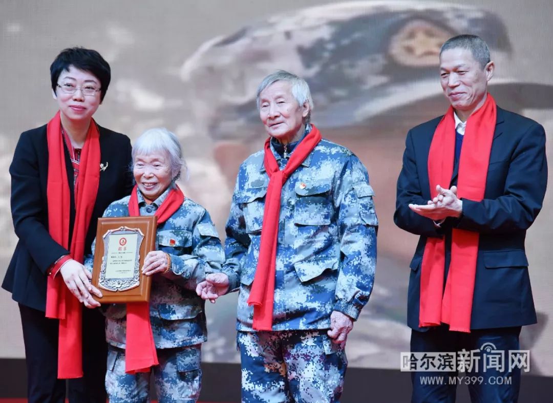 一家三代共同上奶奶可以叫什么一家三代共聚一堂，奶奶的称呼承载着温馨与敬意