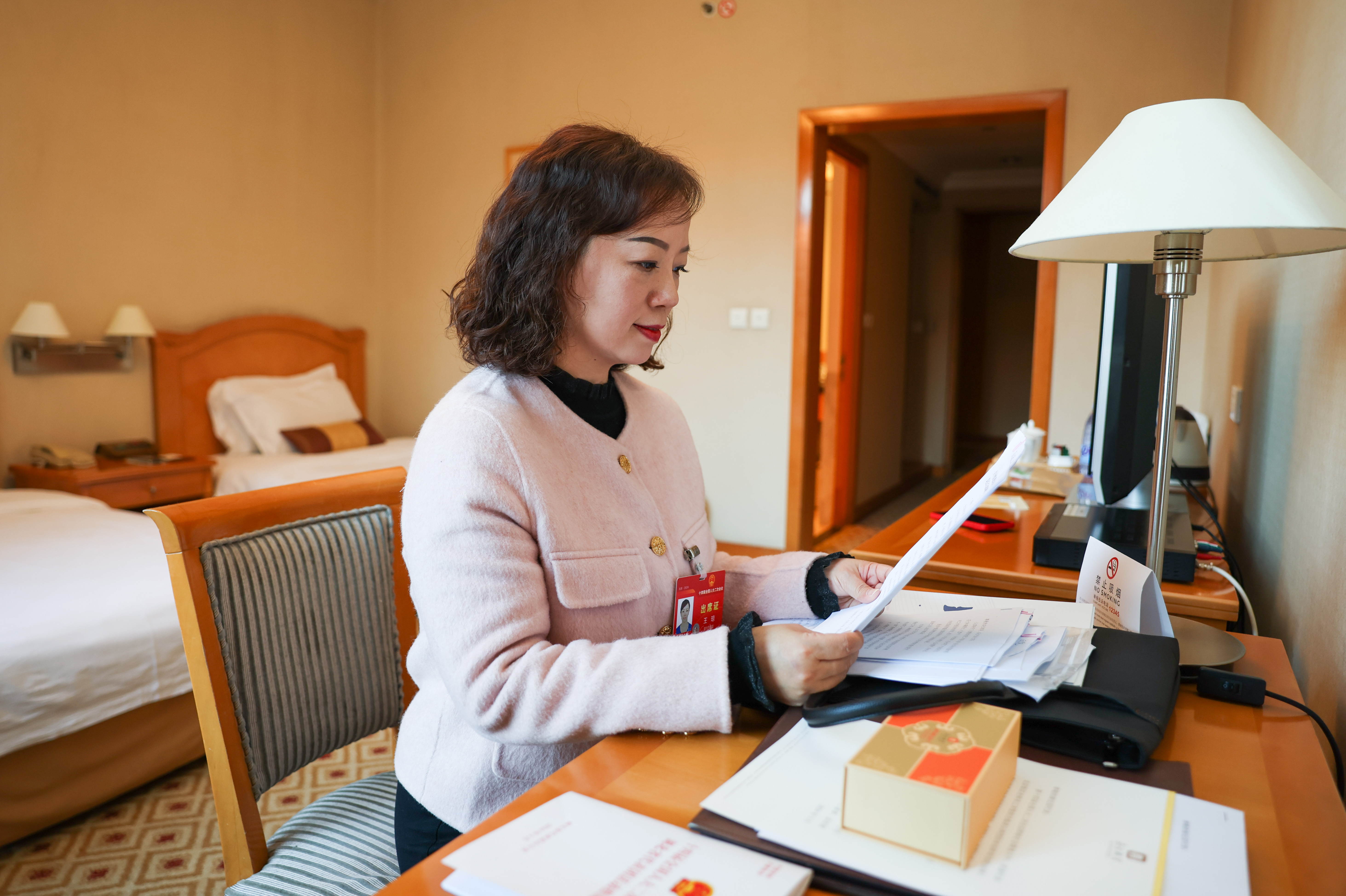 日本护士的魅力，一位日本女孩的日常工作与风采