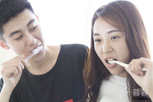 女班长脱小内内给我看女班长的小秘密——一次意外的视觉体验