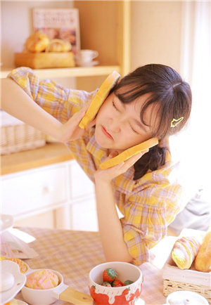 绿巨人丝瓜草莓应用宝绿巨人丝瓜与草莓秋葵的浪漫邂逅——八零婚纱摄影的独特记忆-第2张图片