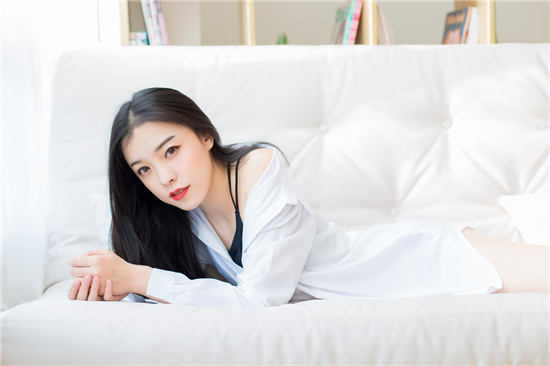 欧美巨乳亚洲第一社区探索欧美巨乳与亚洲第一社区的魅力-第2张图片