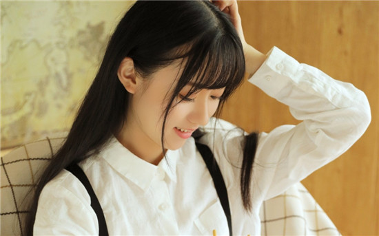 草莓榴莲向日葵18岁注意免费草莓、榴莲、向日葵——18岁青春的甜蜜与自由-第3张图片