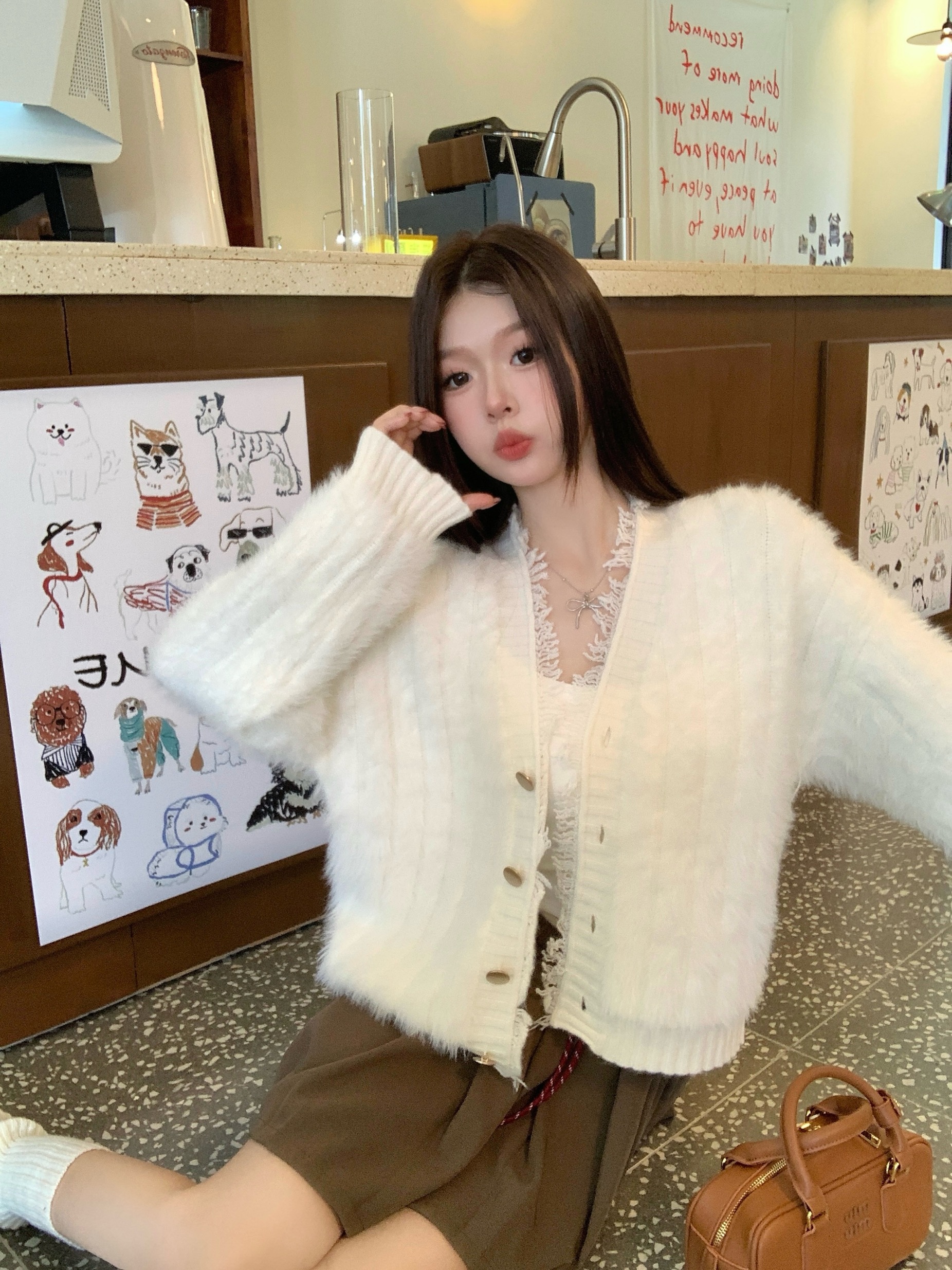 探索亚洲成熟女性之美，毛毛耸耸的独特魅力