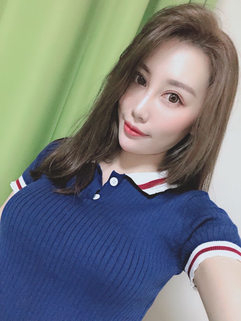揉捏奶60分钟无遮挡观看探索揉捏奶的奥秘——一场60分钟的视觉盛宴-第2张图片