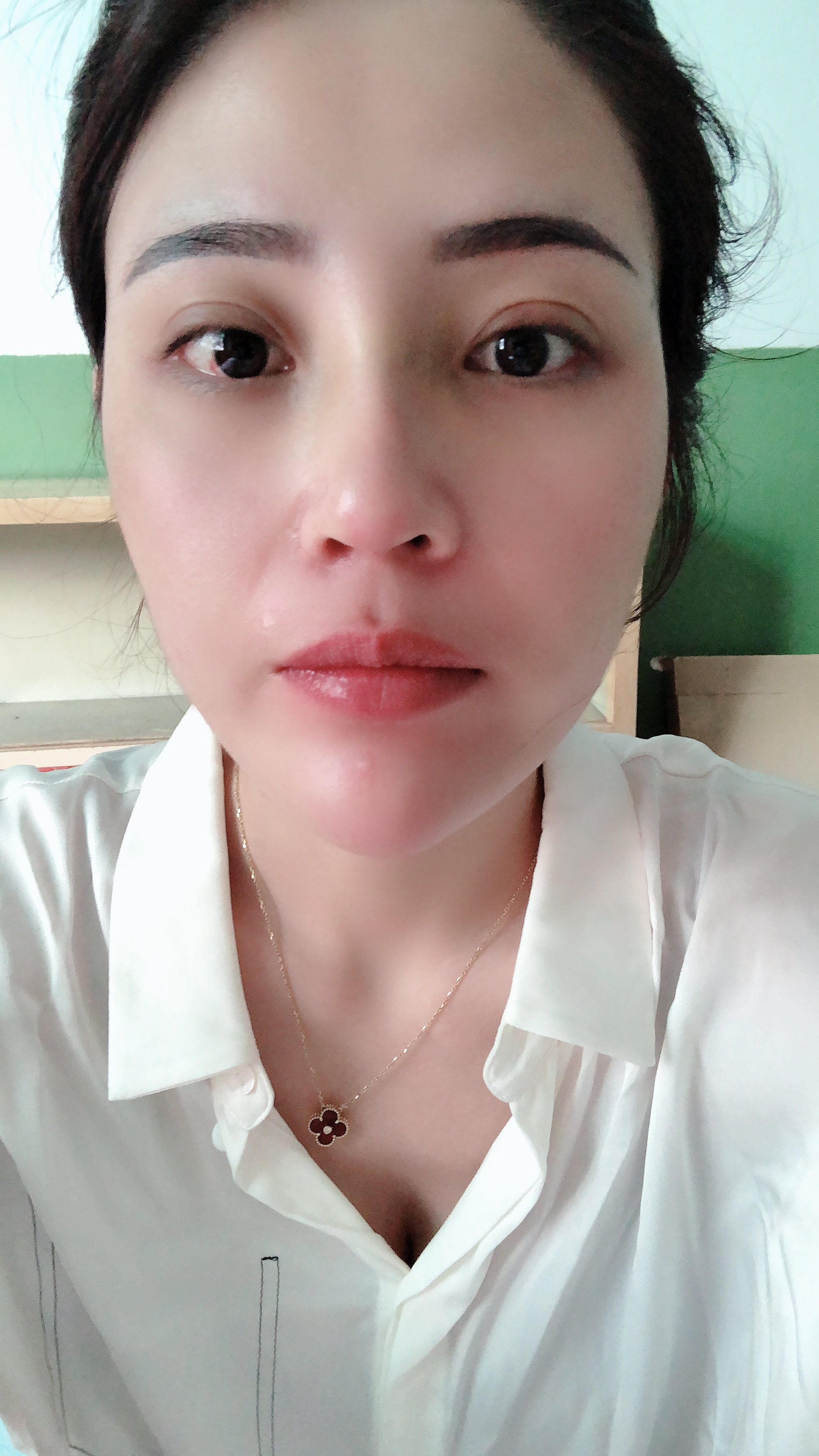 护士职业的美丽与专业，关于护士裸图的理解与探讨