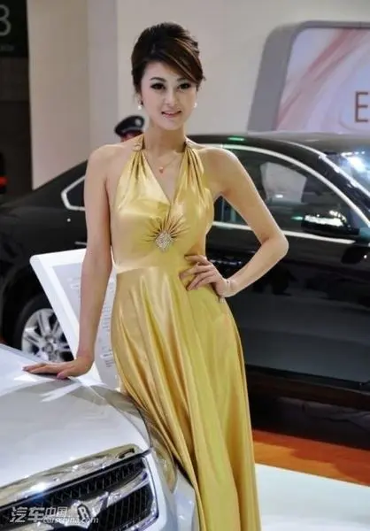 赵铭赵铭，一位才华横溢的艺术家-第1张图片