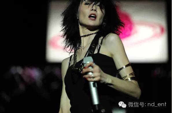 关于女忧色网图片的探讨与思考-第1张图片