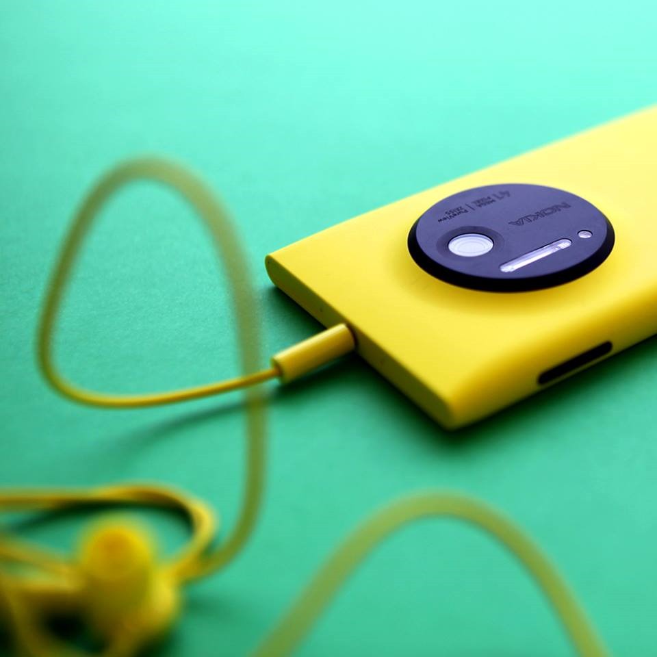 诺基亚 Lumia 1020当年卖多少钱诺基亚 Lumia 1020，一部重塑手机摄影的传奇之作