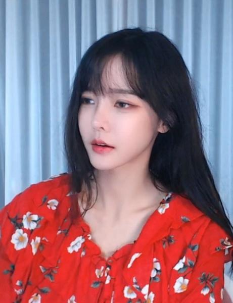 向日葵视频ios下载安装18岁探索向日葵视频APP，18+下载安装与IOS视频无限观看的丝瓜体验-第1张图片