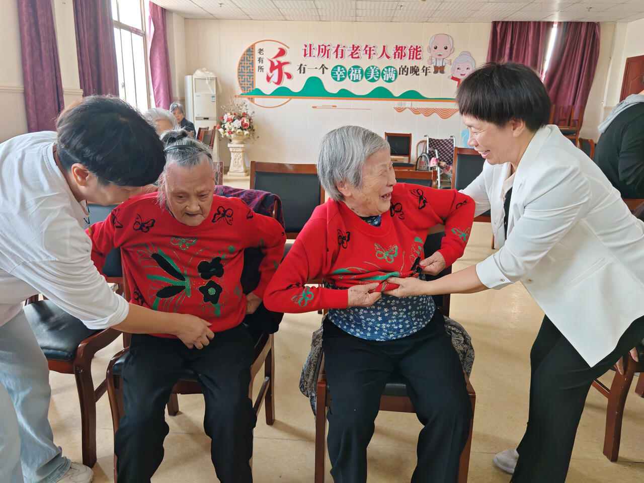 老人与20元一次的温暖-第1张图片