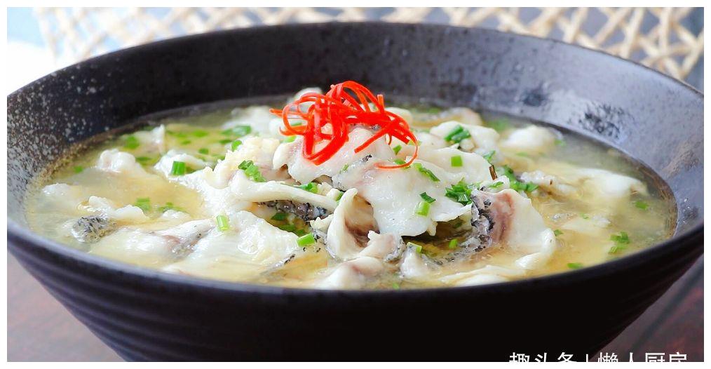 善良的嫂子3字巴巴鱼汤饭蘑菇汤饭善良的嫂子与巴巴鱼汤，饭桌上的温暖与蘑菇的秘密-第1张图片
