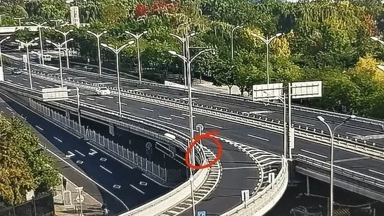 朝阳市航拍男子违规航拍遭朝阳群众举报，依法被拘-第2张图片
