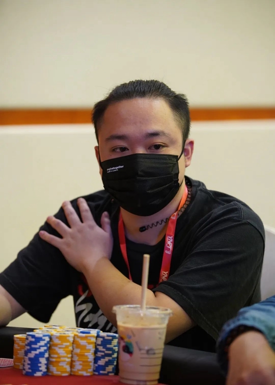 打牌生孩子免费观看视频探索扑克游戏的魅力，打扑克与去掉马赛克的深层含义-第3张图片
