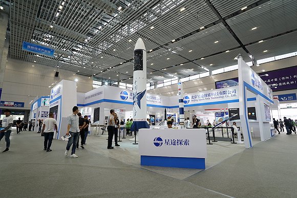 探索未来科技前沿——JMCOMICRON.MIC2023技术解析-第2张图片