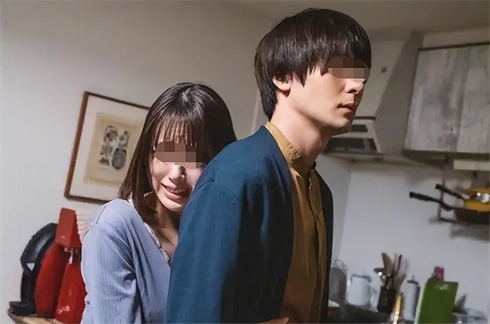 性一交一乱一伦一色一情探讨性伦理与色情内容的界限