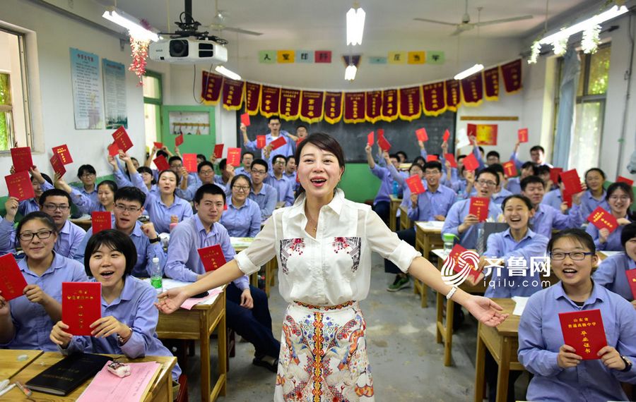 班主任的泪与我们的成长之路——一次深触心灵的对话-第3张图片