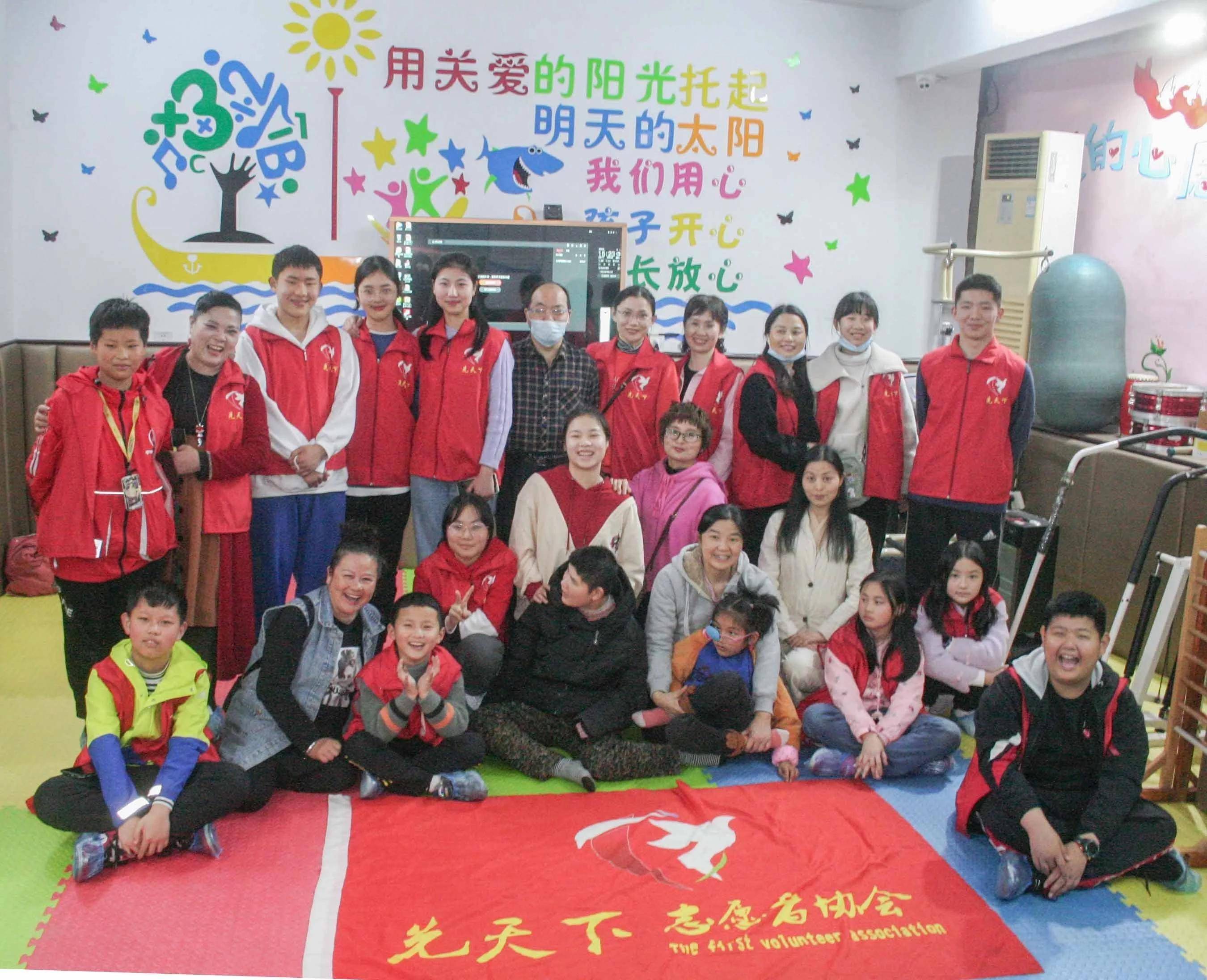 爱与梦同行罗文爱与梦同行，追寻心灵的共鸣-第2张图片