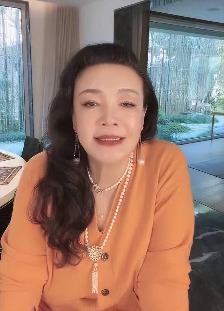 盘她s直播探索盘她S直播的魅力与影响-第2张图片