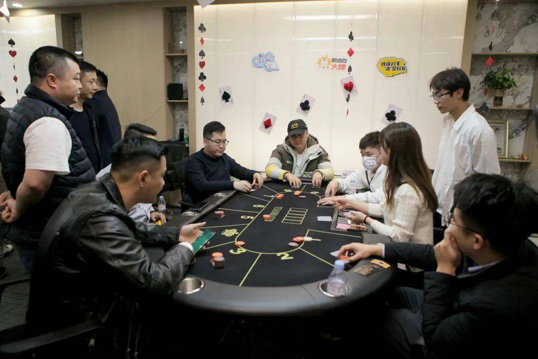 剧烈运动扑克免费网站,剧烈运动扑克电影免费网站上的剧烈运动与扑克游戏的探索