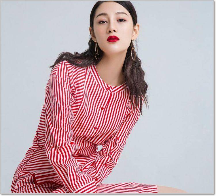 赵媛媛与王老汉的最新章节赵媛媛，一位坚韧不拔的女性奋斗者-第2张图片