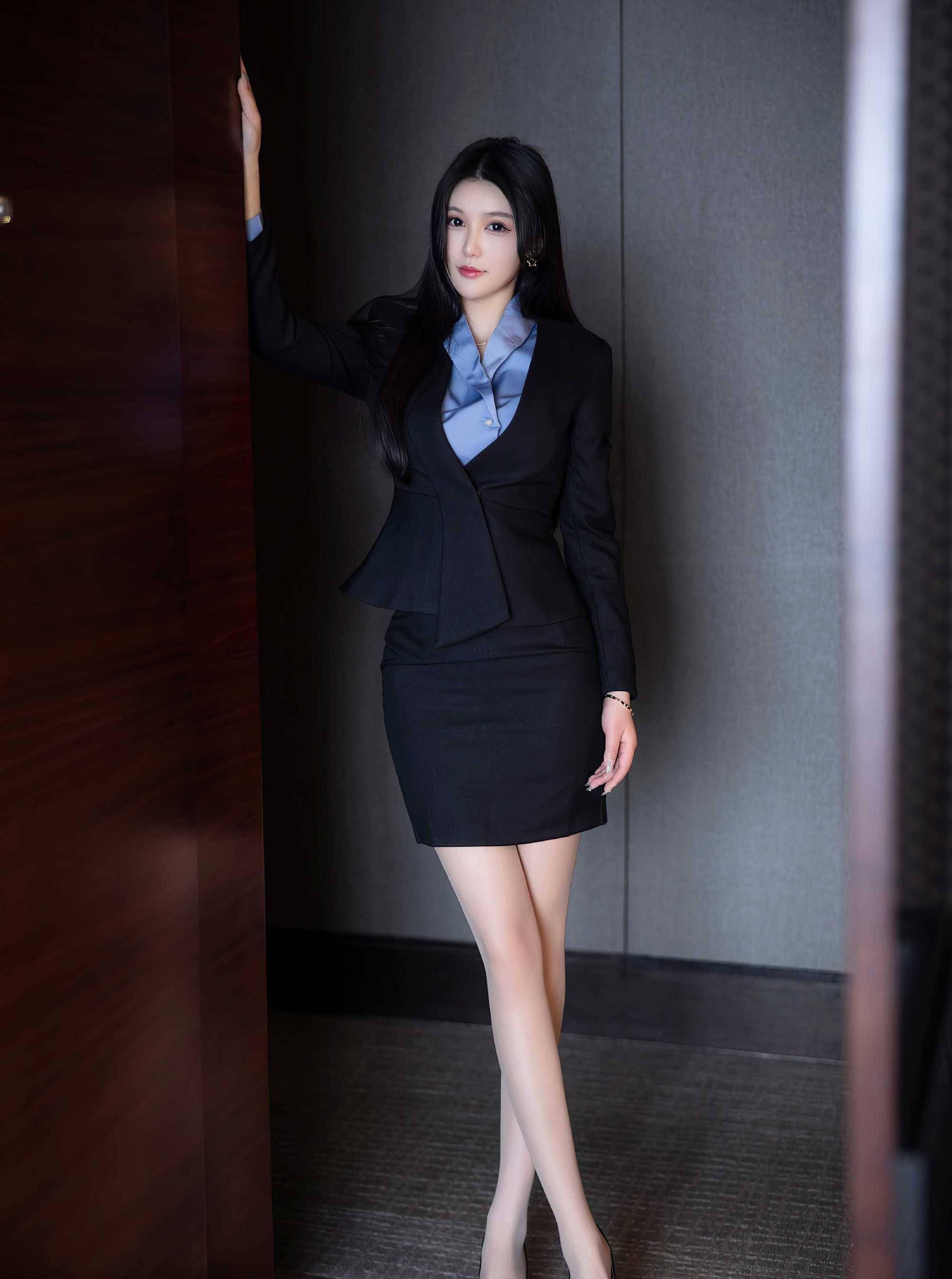 制服丝袜 综合制服之美与丝袜的综合魅力