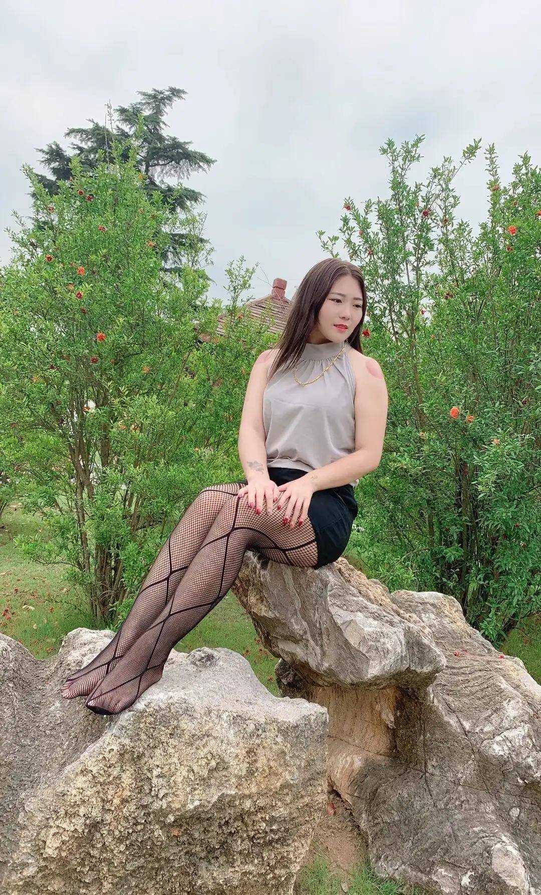 韩国美女丝袜的魅力，一区二区之探索