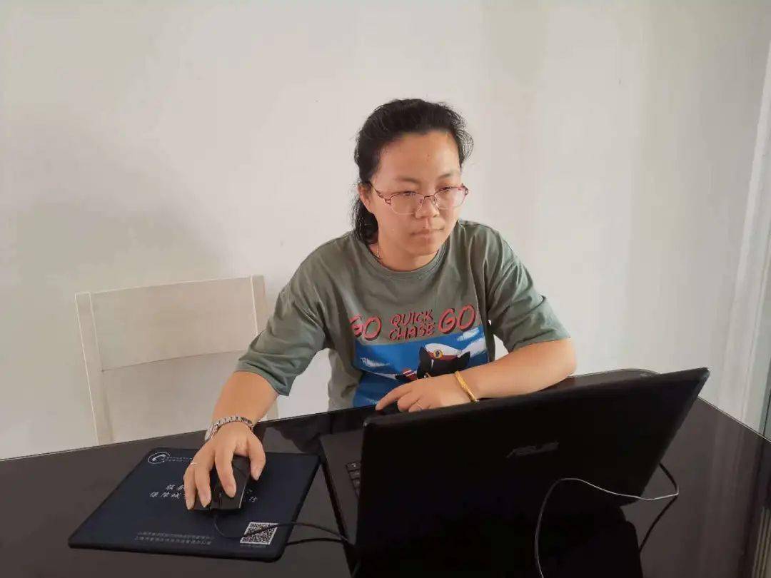 我是学校最耀眼的校花——自我探索与成长之路