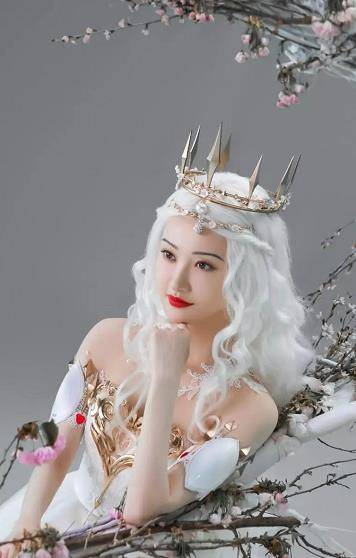 白皇后白皇后的华丽传奇