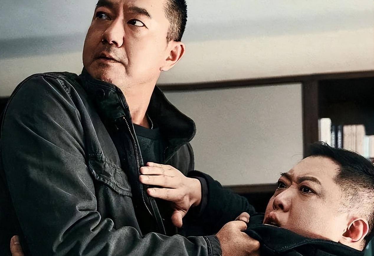 我和三个领导坐车怎么安排与领导共度三P娇妻的体验-第1张图片