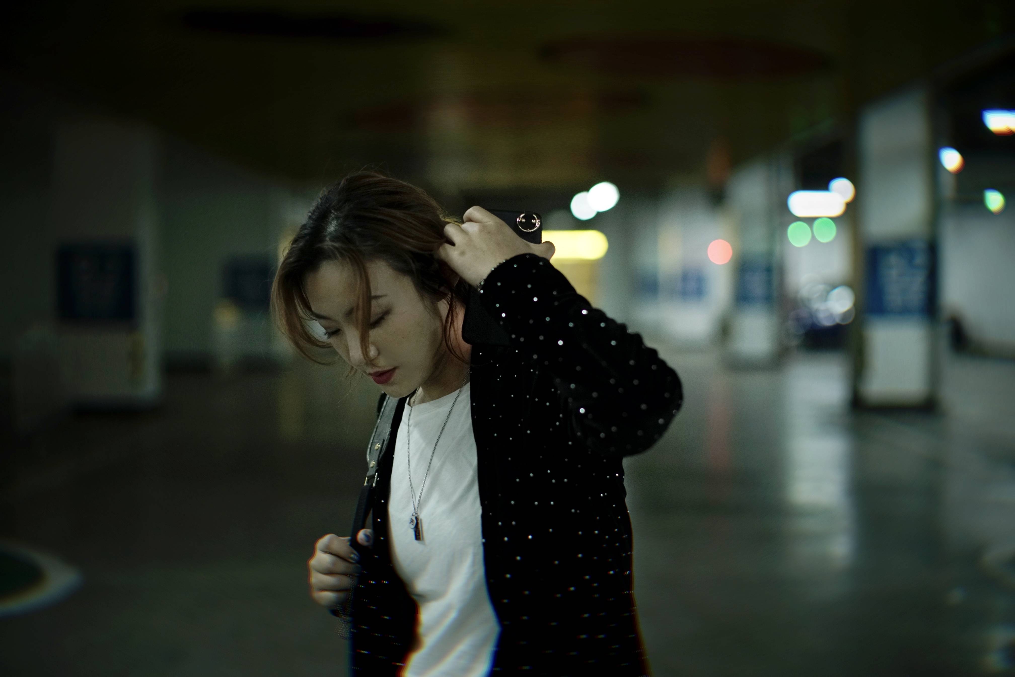 作曲家刘郡格在线试听作曲家刘郡格，音乐之海中的独特旋律-第2张图片