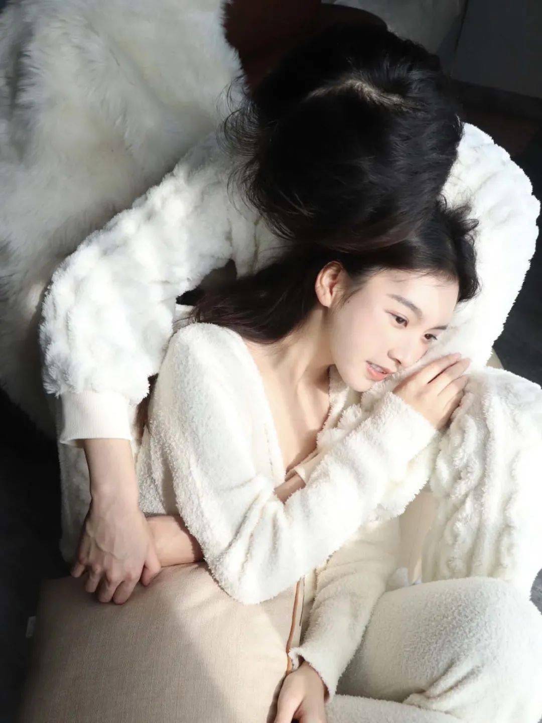 关于打女孩子，如何做到既疼又害羞且能长记性