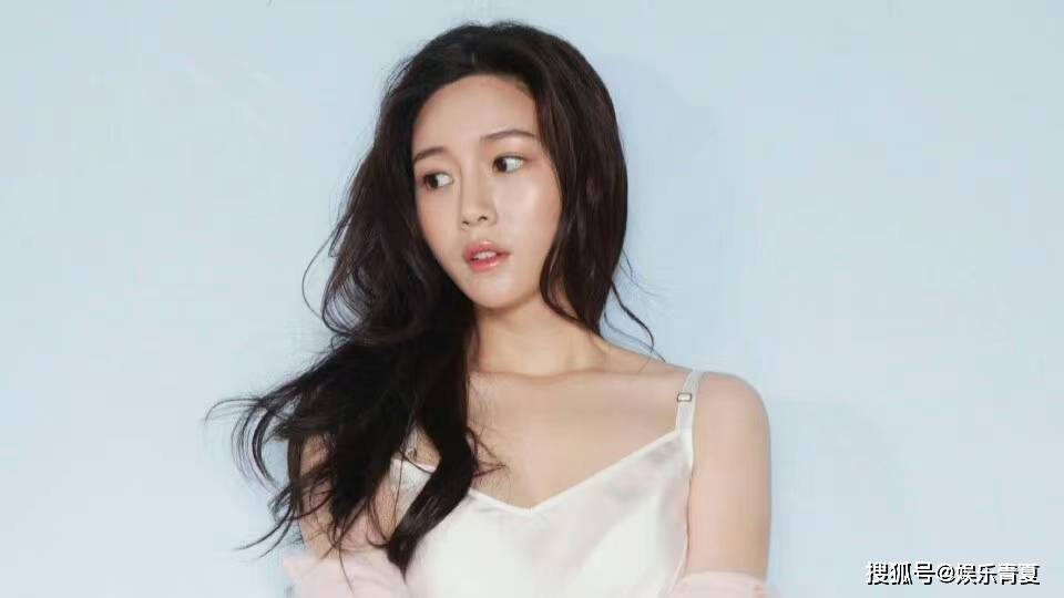 賨人图片荿人网站与女性图片的探讨-第1张图片