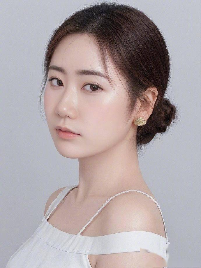 日本FEERBBWDH文化下的少妇魅力-第3张图片