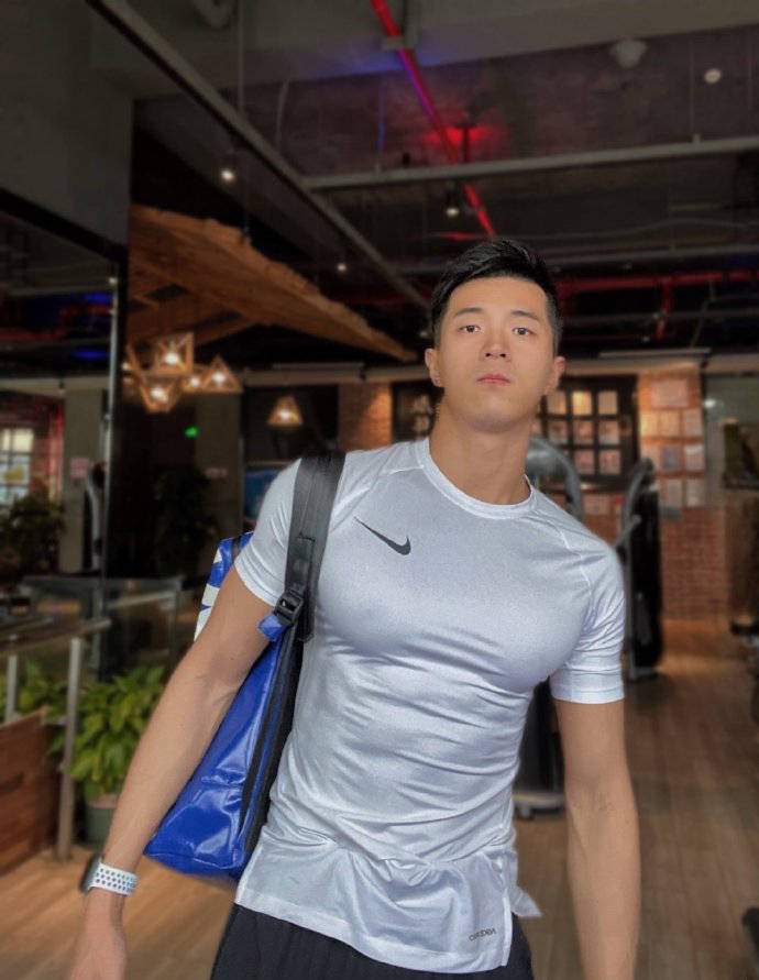中国体育生GARY的飞行梦想