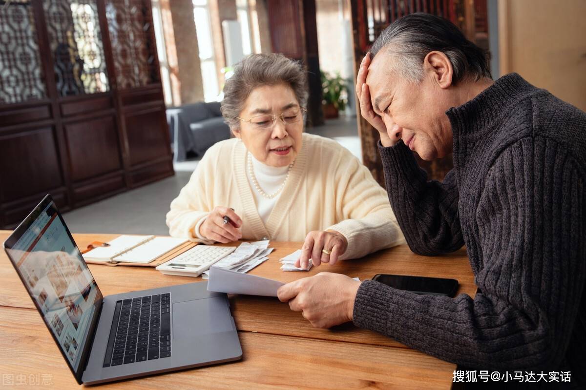 多个人伺候多个人伺候，一种生活方式的探索