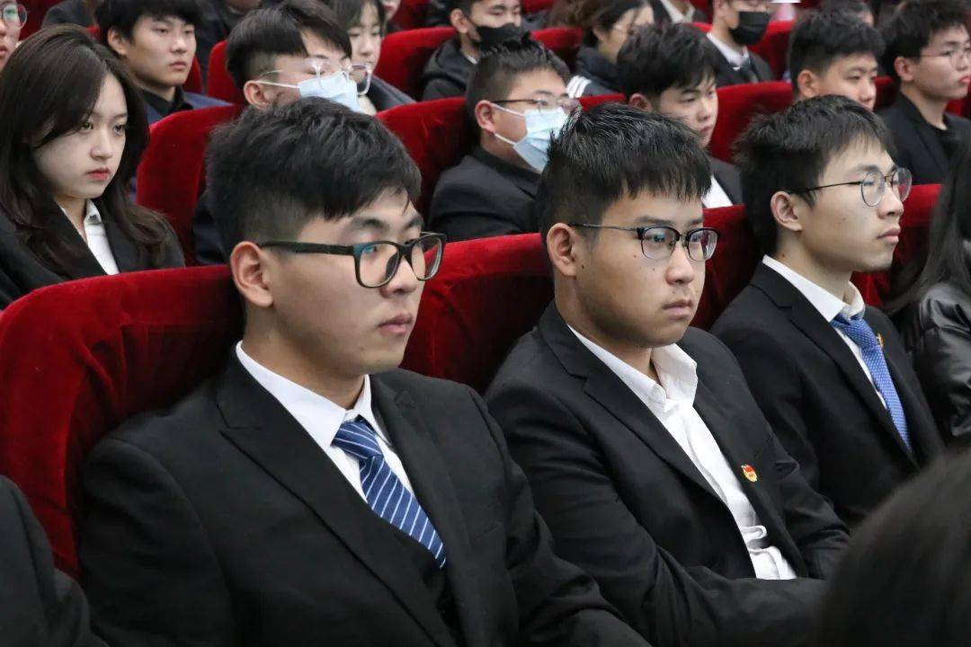 消防员是青马第一季未增减樱花消防员——青马第一季的坚守与担当