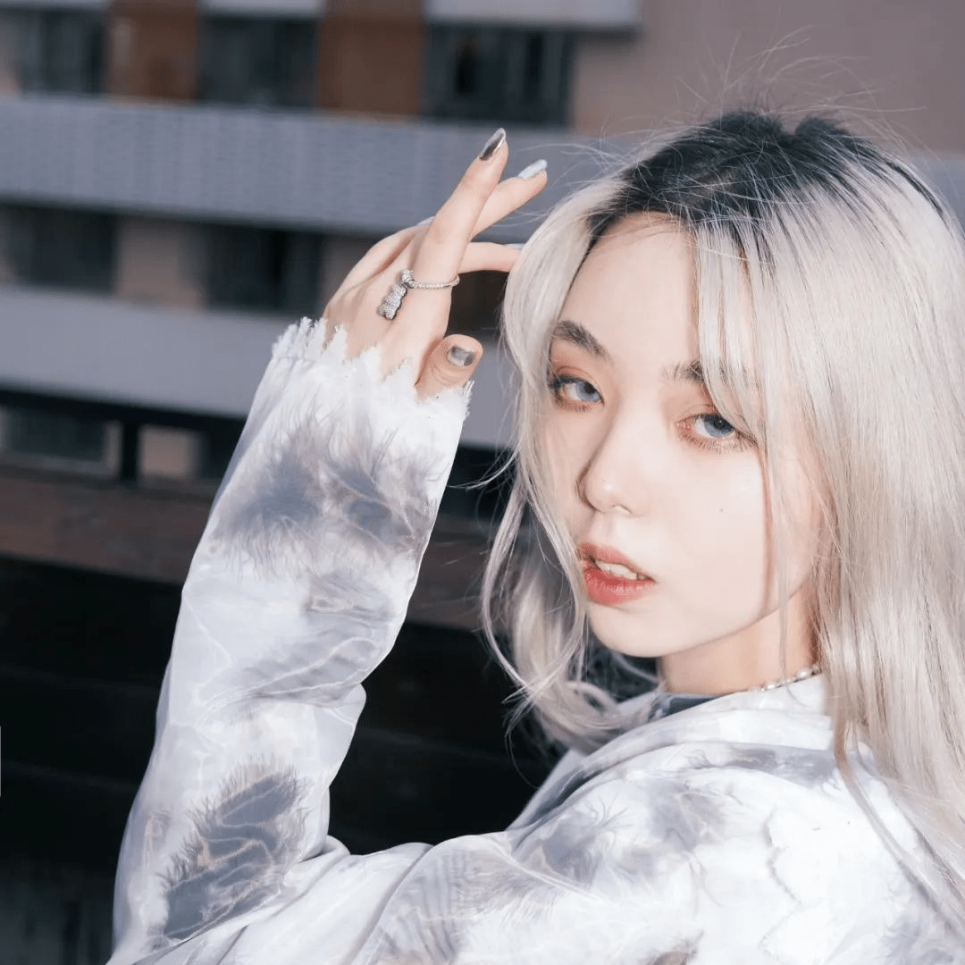女模特私拍，时尚背后的隐秘世界-第2张图片