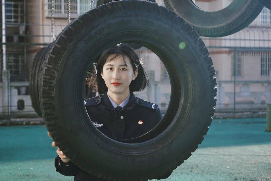 《张警官三部曲》免费观看张津瑜与吕知樾，七段视频的背后故事-第2张图片