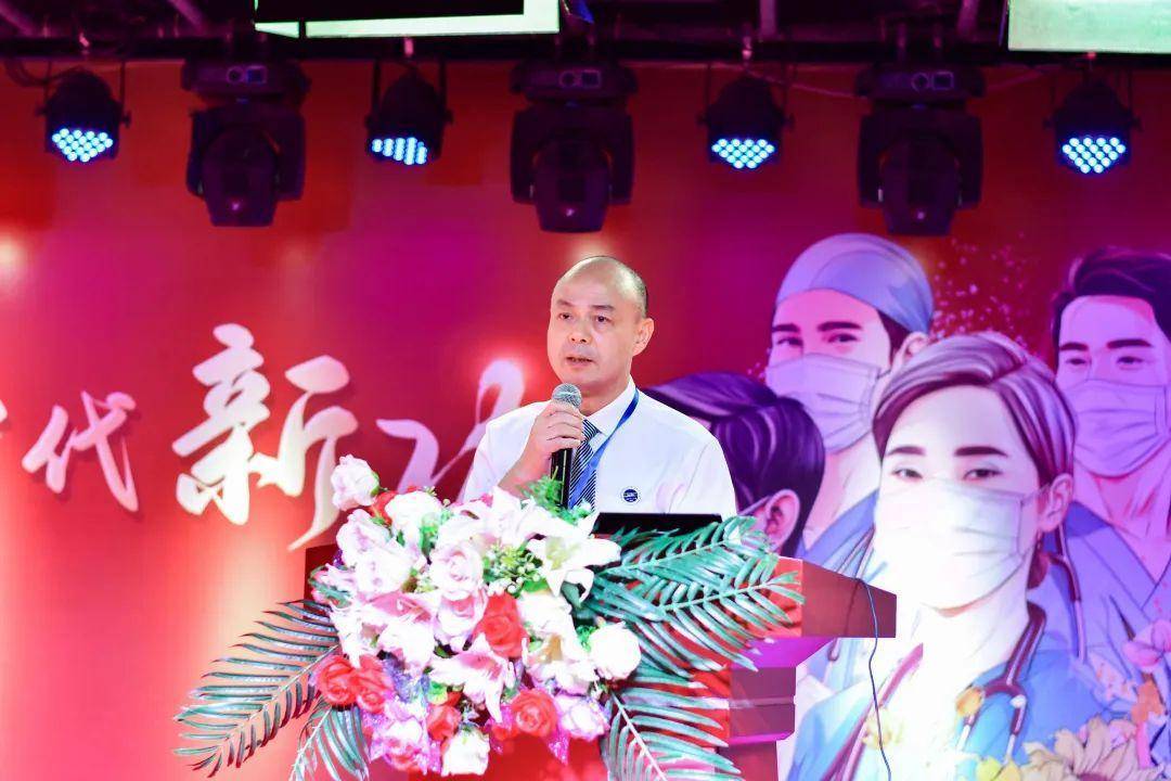 中国医生官方FRXXEE中国，XXEE医生的力量与担当-第2张图片