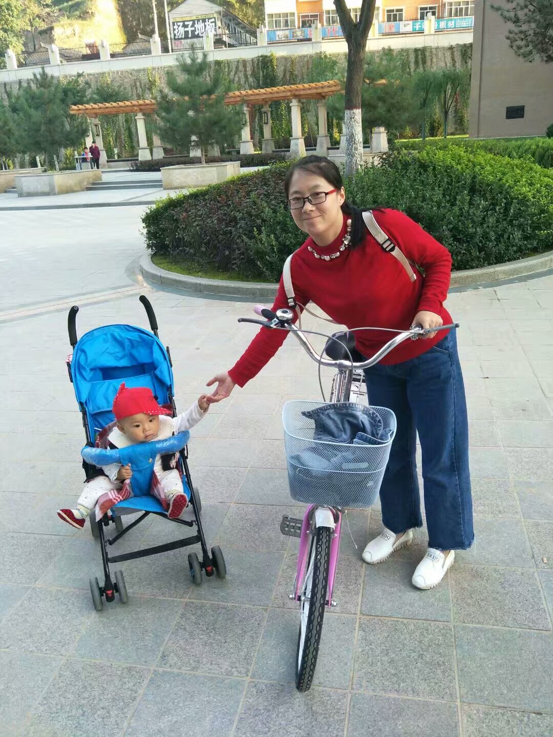 一次意外的探索——儿子与母亲之间的奇妙互动