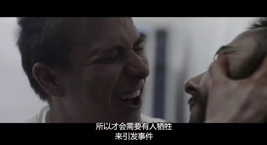 公交车上的意外事件，视频记录下的惊愕瞬间-第3张图片