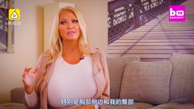 撕开奶罩揉吮奶头的A片色情内容探讨的界限与影响
