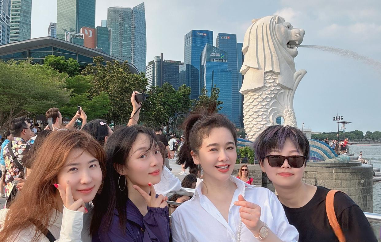 同时上女朋友和她闺蜜同时与女朋友和她的闺蜜相处的微妙体验-第1张图片