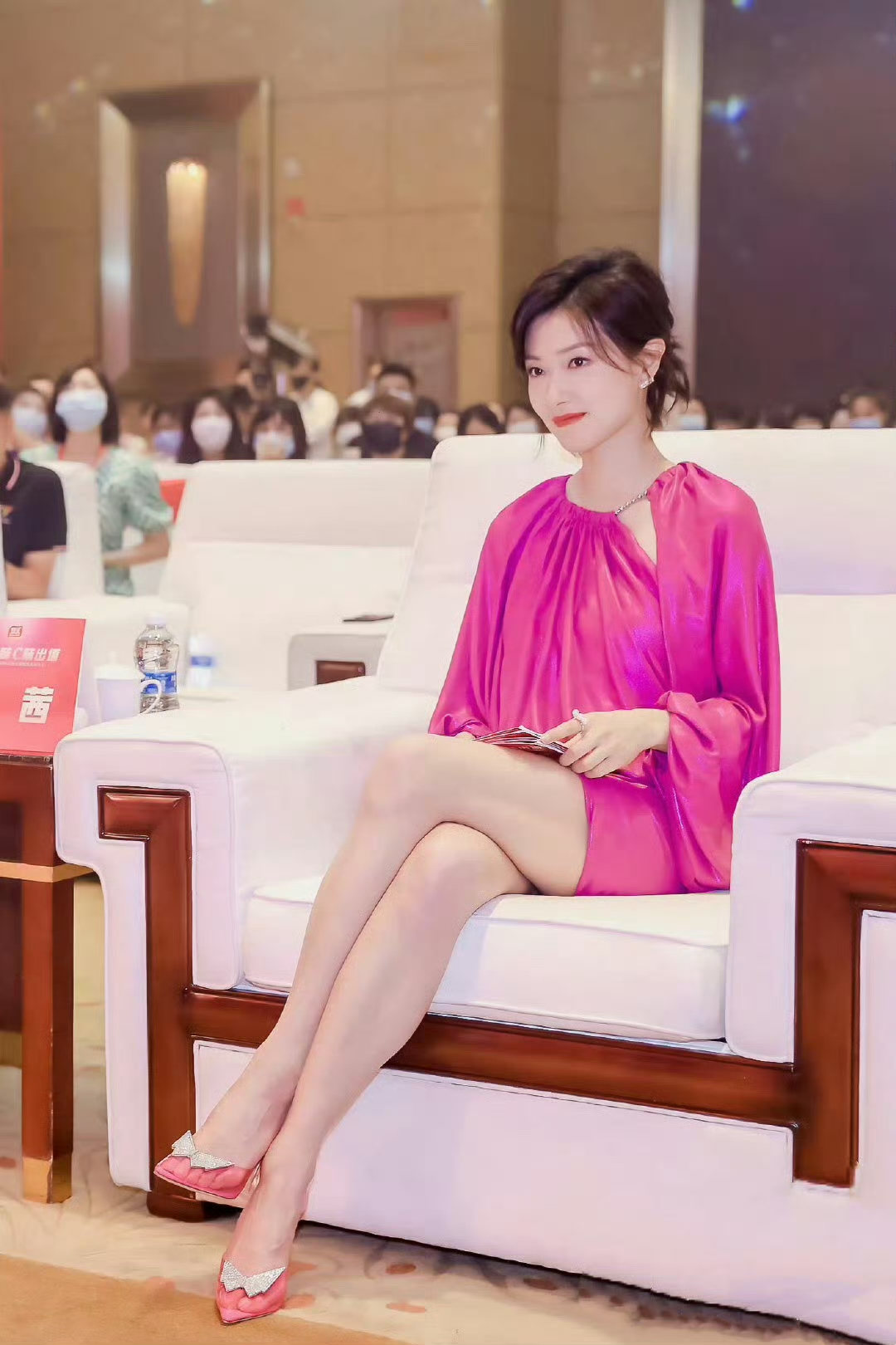 丰满少妇呻吟高潮经历丰满少妇的性爱之旅，高潮经历的深度探索-第3张图片