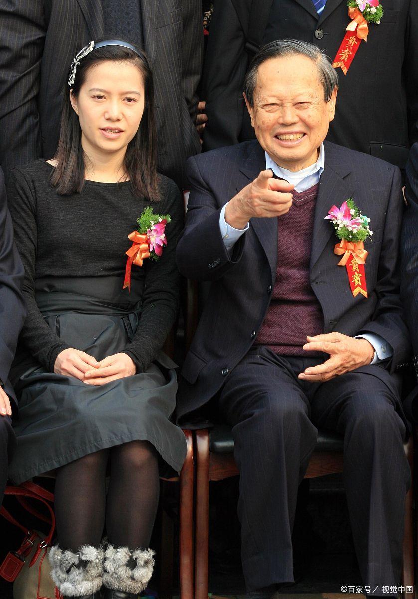翁帆孩子翁帆产下一子，四岁生活纪实
