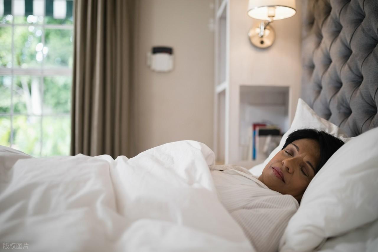 我与七十岁老太的睡眠经历
