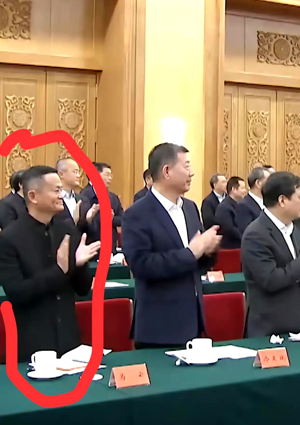 马云外滩峰会发言全文问题在哪儿马云外滩峰会言论引热议，究竟说错了什么？