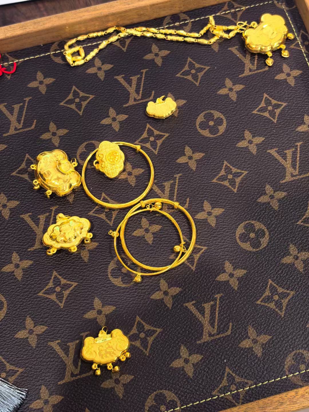 成色au9999是黄金吗成色AU99.99，品质的极致追求-第2张图片